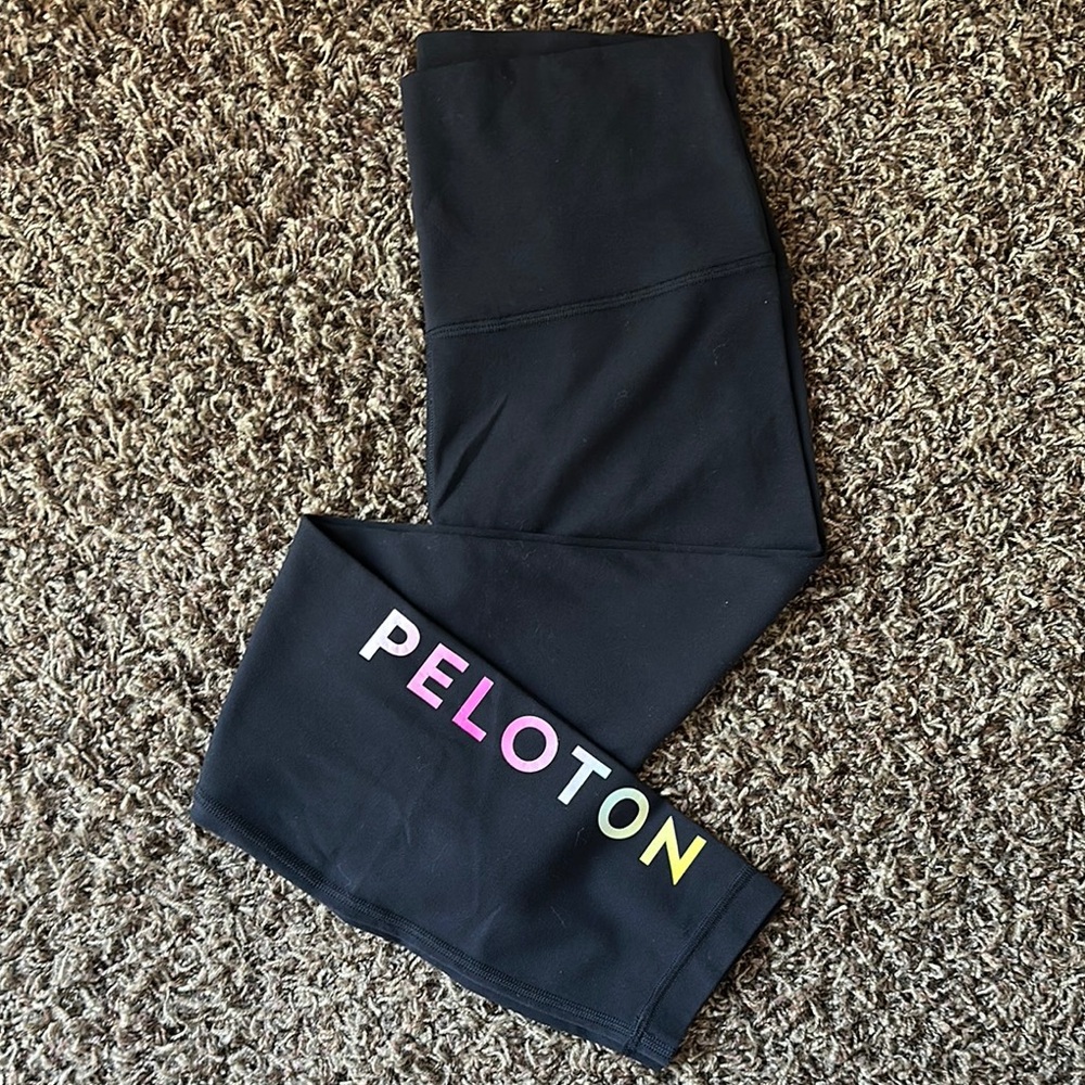 Peloton LuLuLemon align leggings